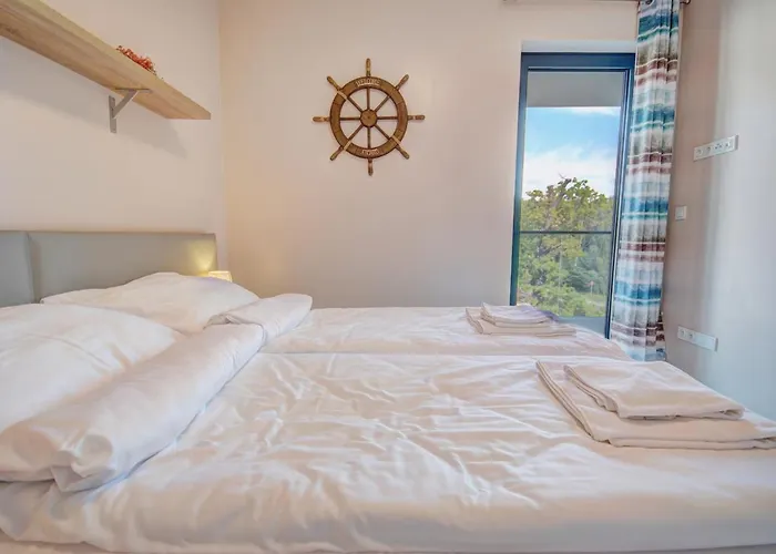 Helapart - Naturalnie, Ze شقة