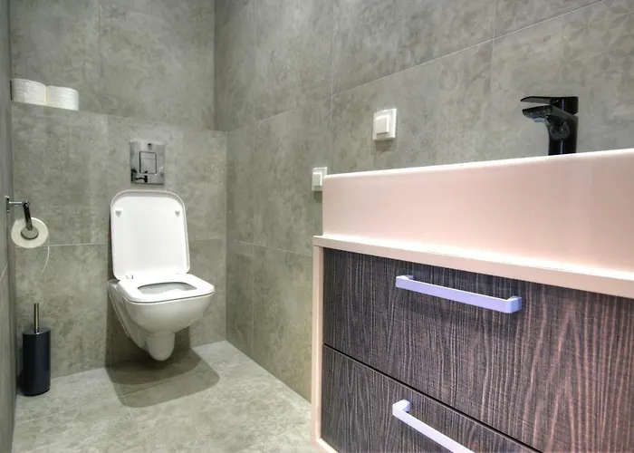 Helapart - Naturalnie, Ze شقة