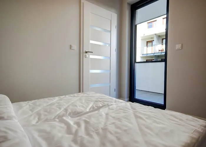 Helapart - Naturalnie, Ze شقة